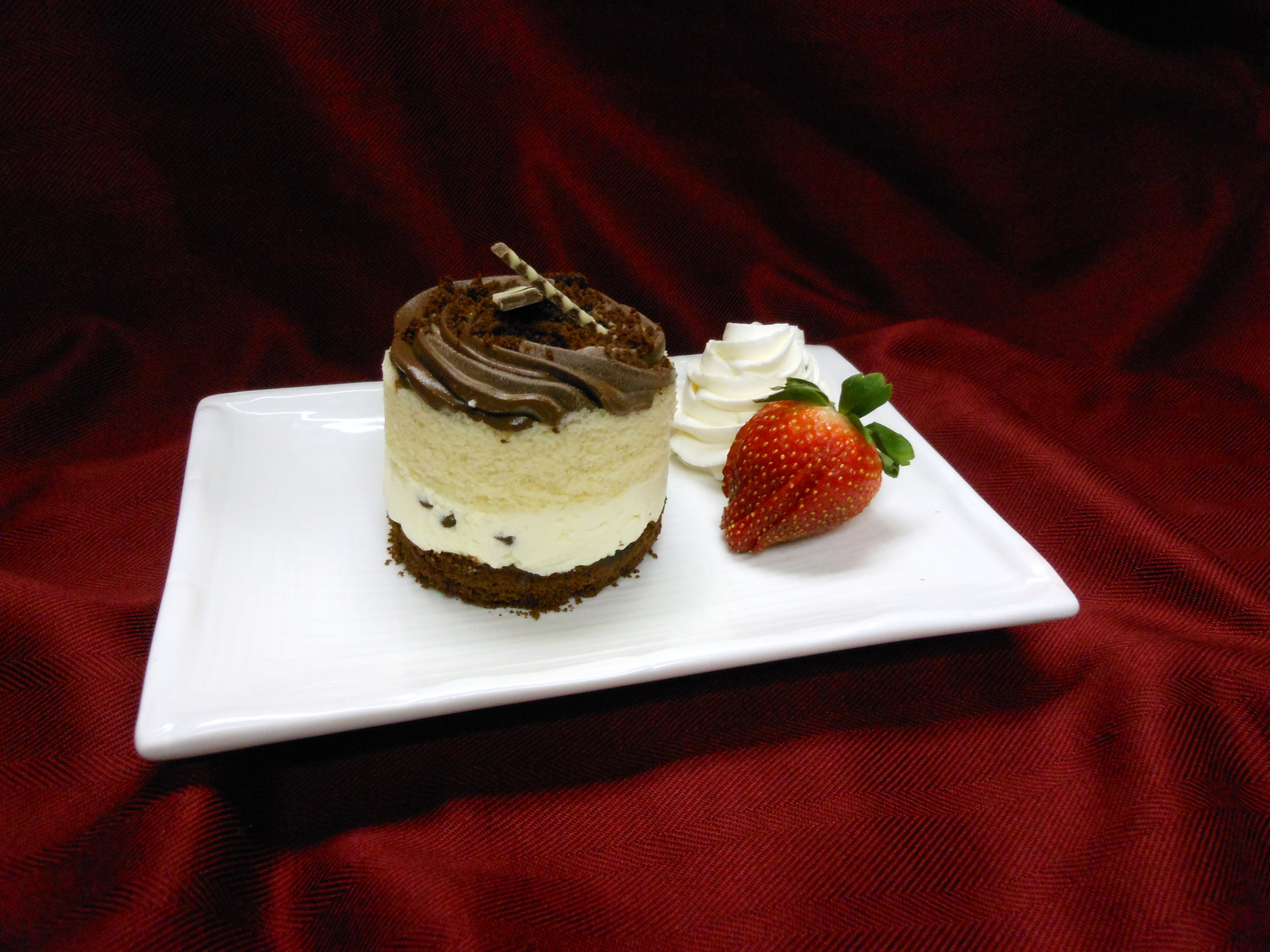 Individual Midnight In Venice Cakes