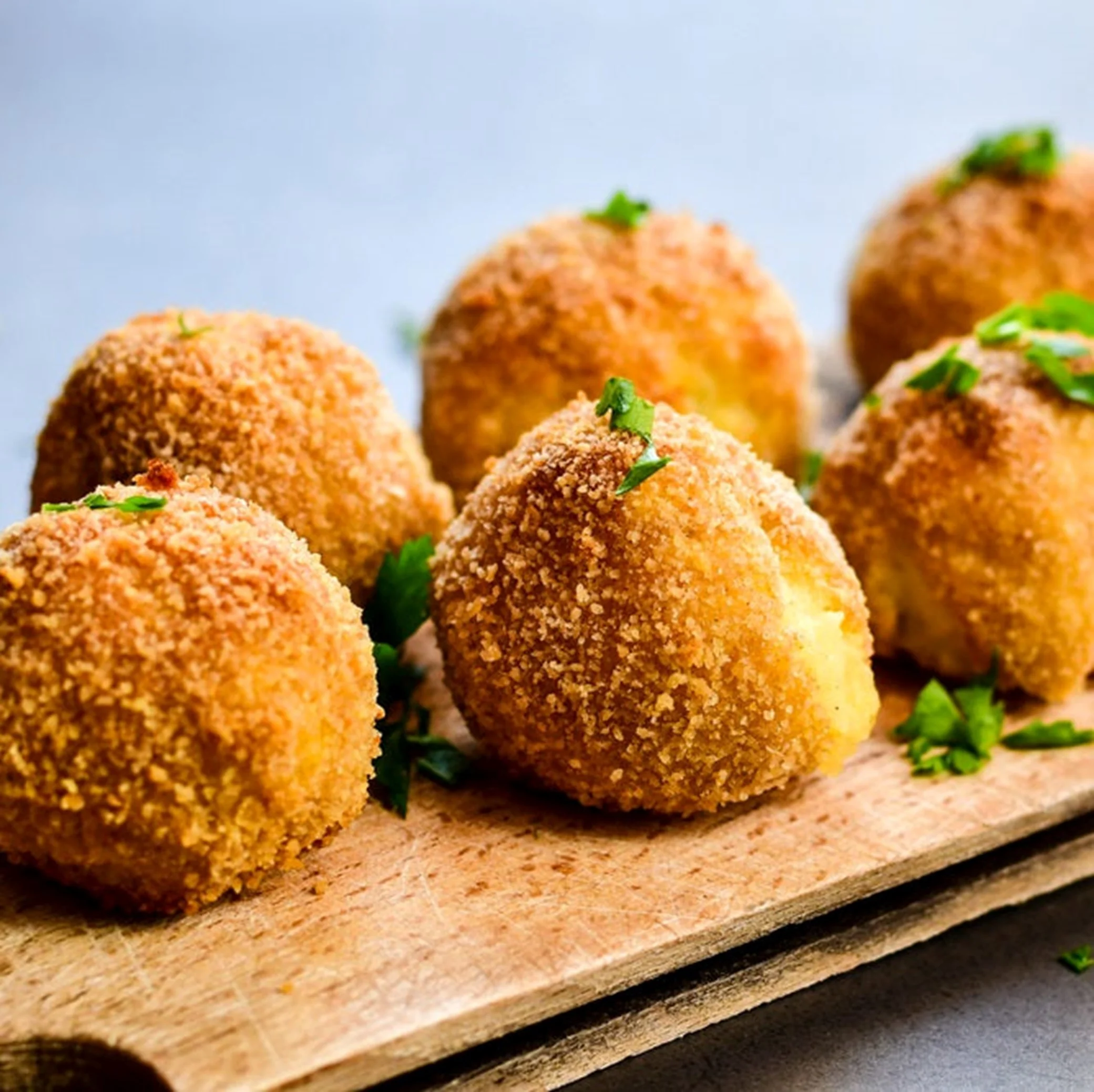 Lobster Mac N Cheese Fritter